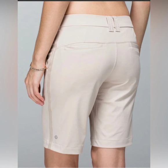 Lululemon Club Short II Cashew size 6 EUC - Picture 3 of 7